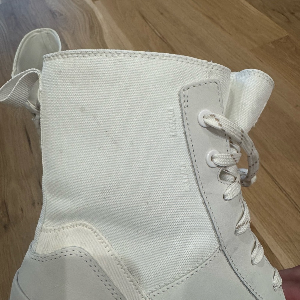 UGG Lug Platform Boot - Picture 4 of 10